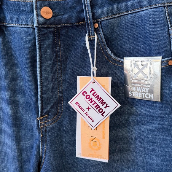 Risen High Rise Straight Leg Jeans | 7/28 | NWT Tummy Control Stretch - Picture 14 of 15